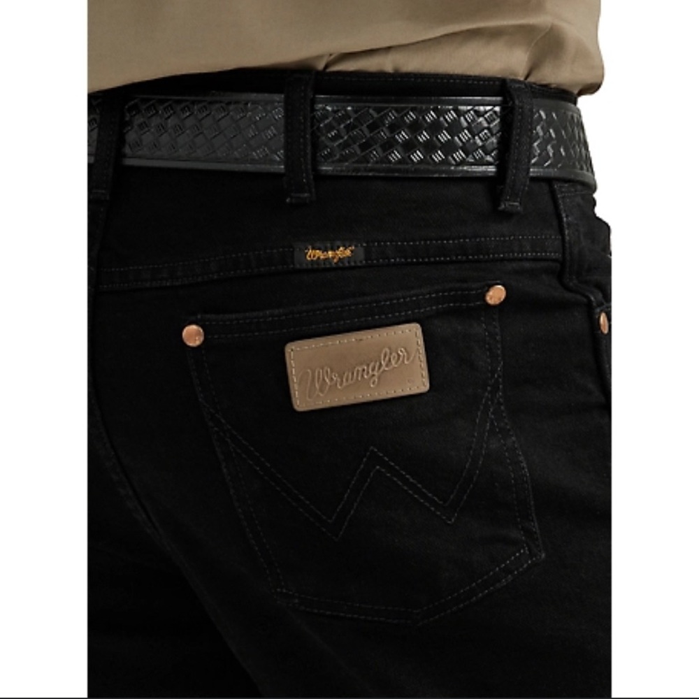 Wrangler Cowboy Cut Slim Fit Jean in Black